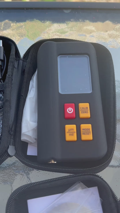Micrometro  Medidor de espesor de pintura Medidor de profundidad Automotriz Carga USB